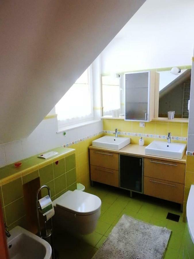 Natasha'S Garden House Apartamento Dol pri Ljubljani Exterior foto